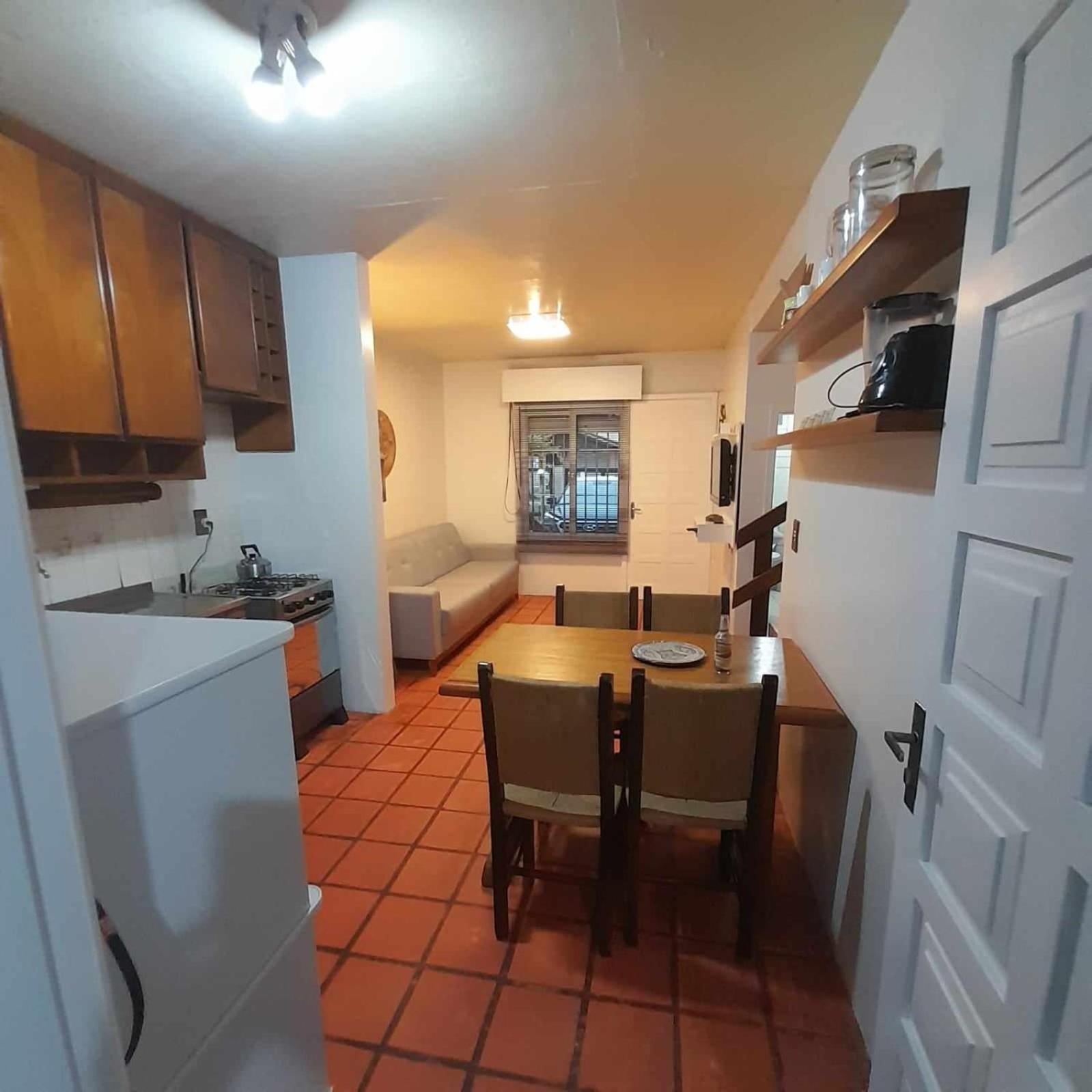 Casa De Em - Capao Novo *